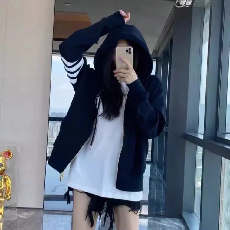LIN MYKING tb