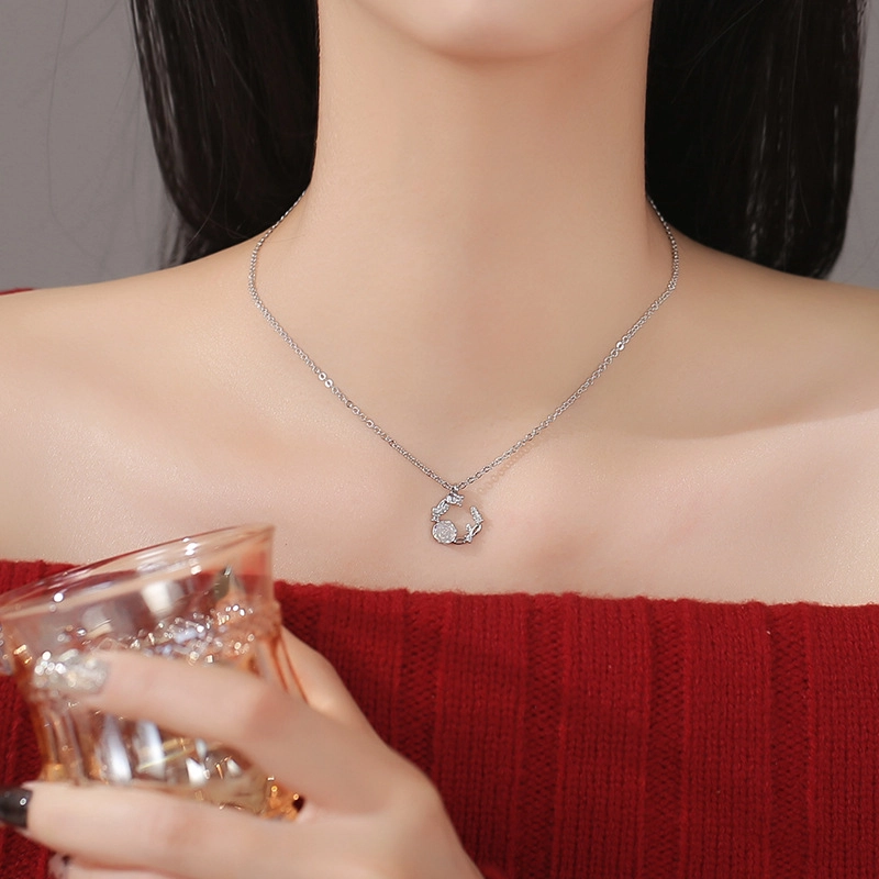 魔吻幻彩玫瑰月牙新中式锁骨链 优雅轻奢森系国潮风小众设计感高级感 平安喜乐万事顺遂 优质合金材质 时尚项链 女款