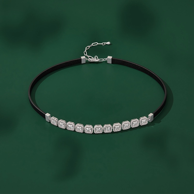 JAY choker