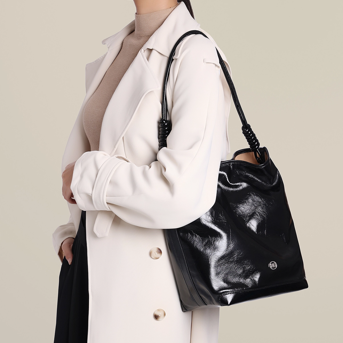 ROBERTA DI CAMERINO R Tote