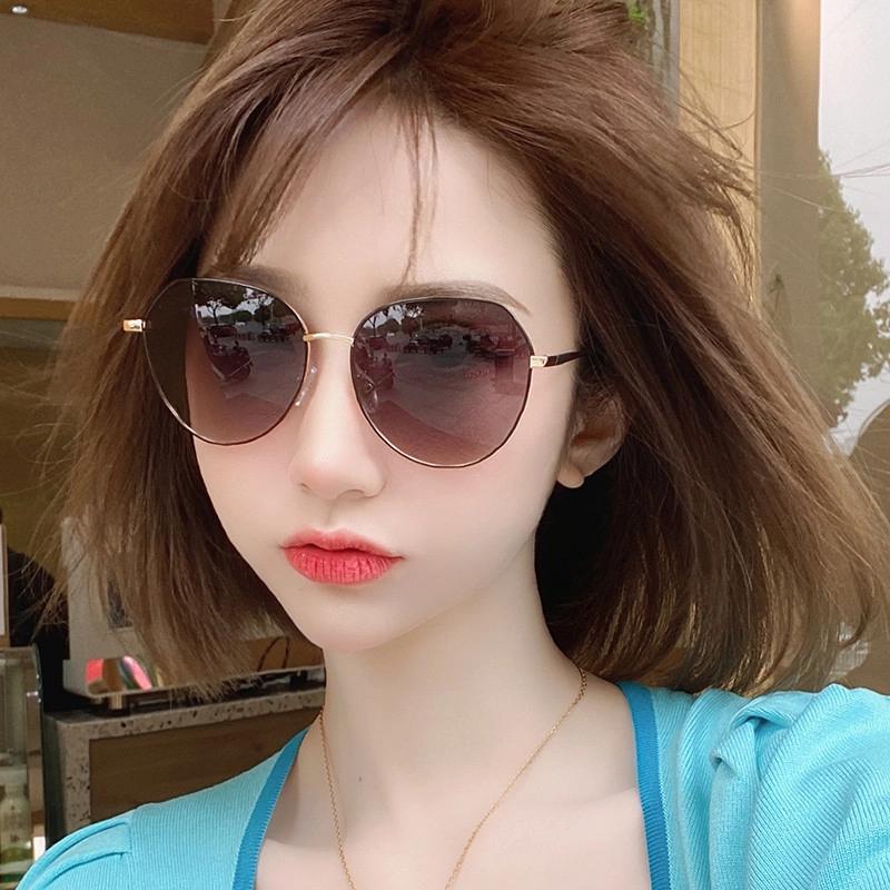 PRETTYALLUSION