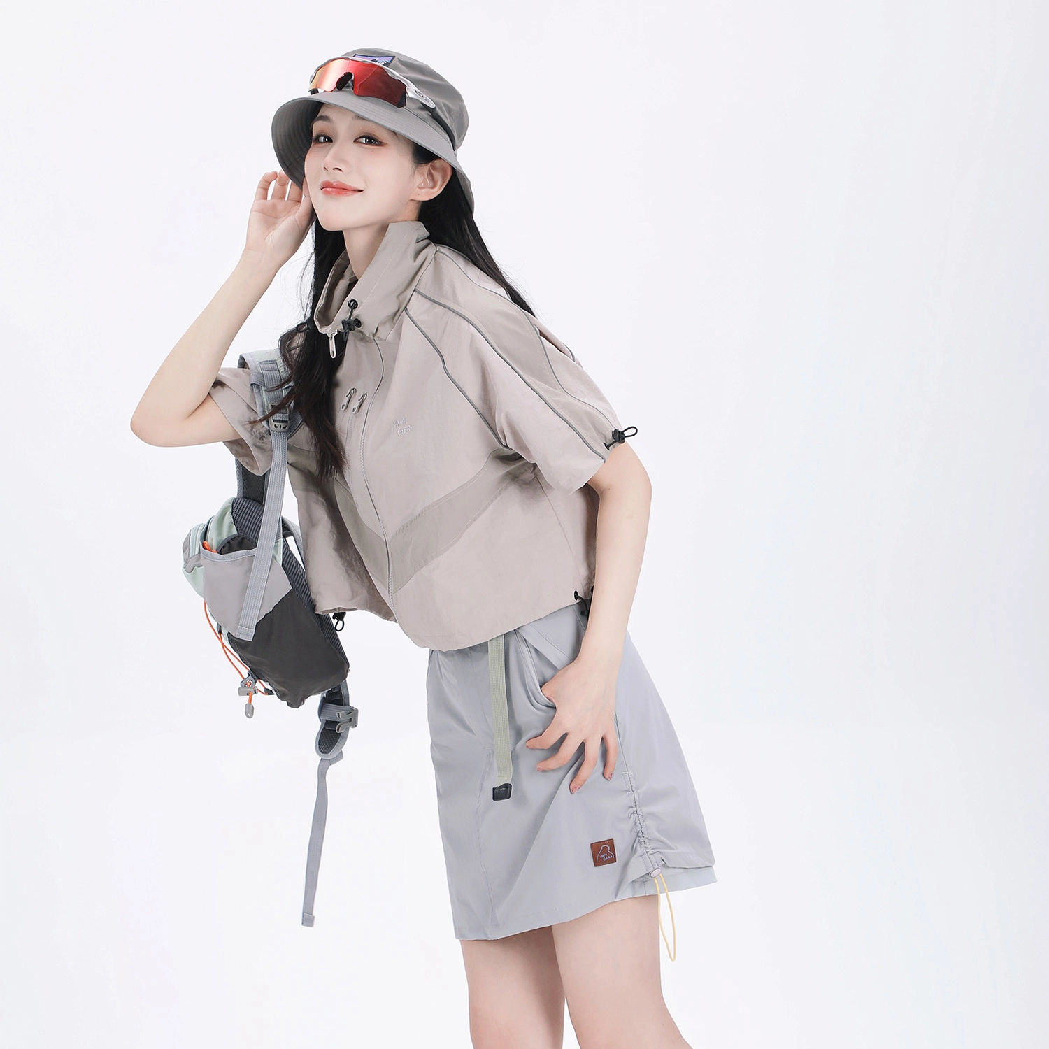 吉业重工 山系户外拼色立领拉链宽松短袖截短外套 女款
