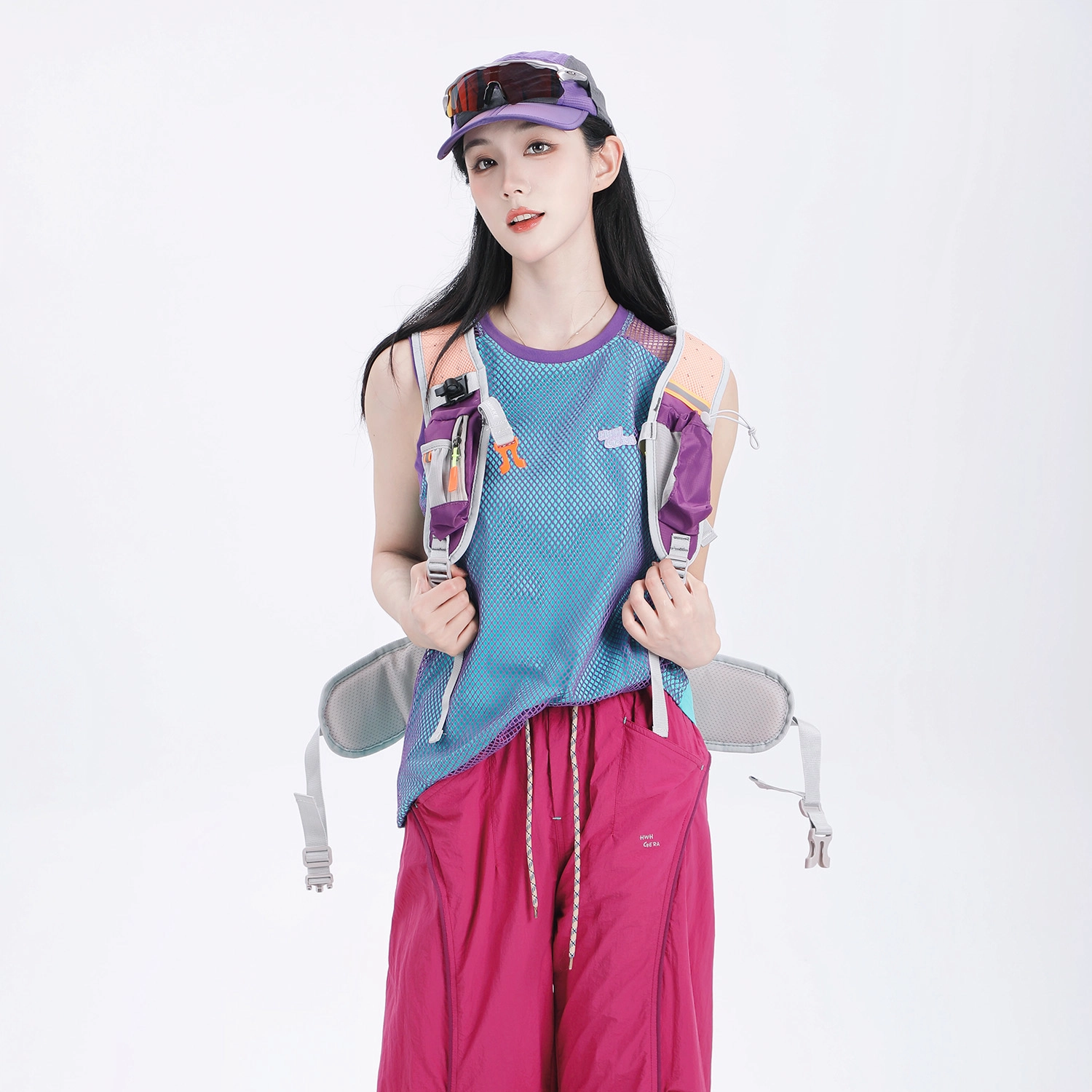 吉业重工 户外宽松休闲多巴胺穿搭镂空背心 女款