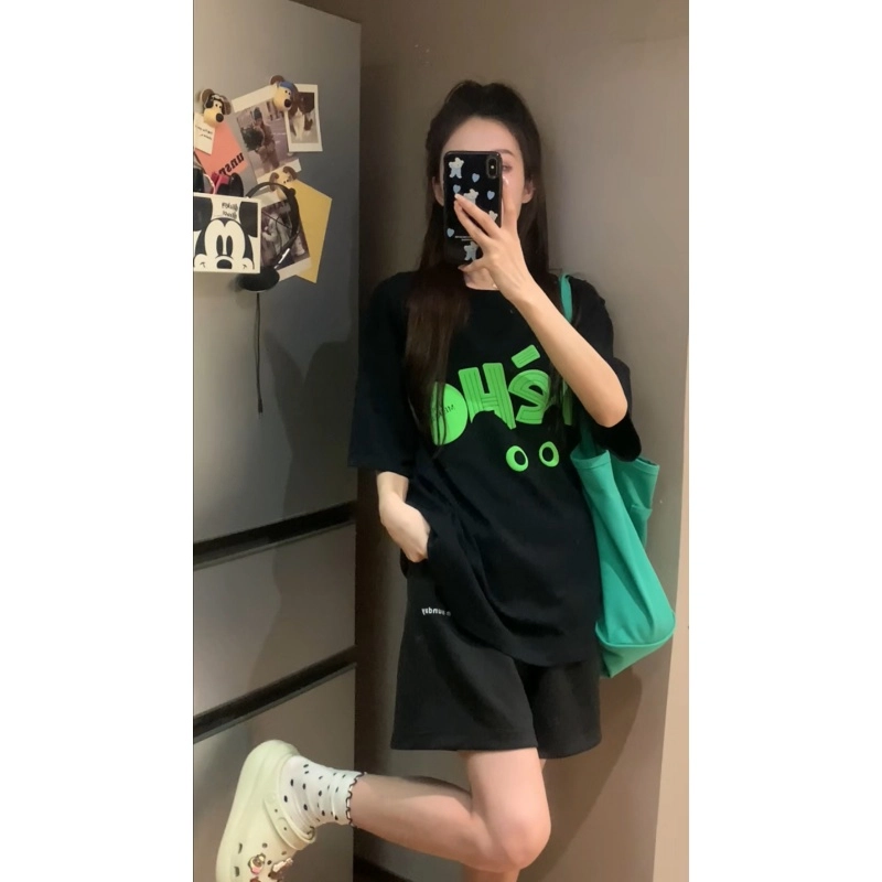 AWAO logoT
