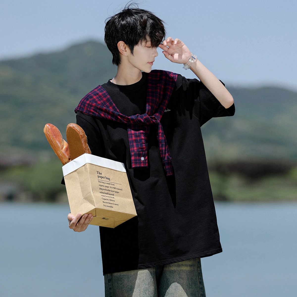 AWAO T
