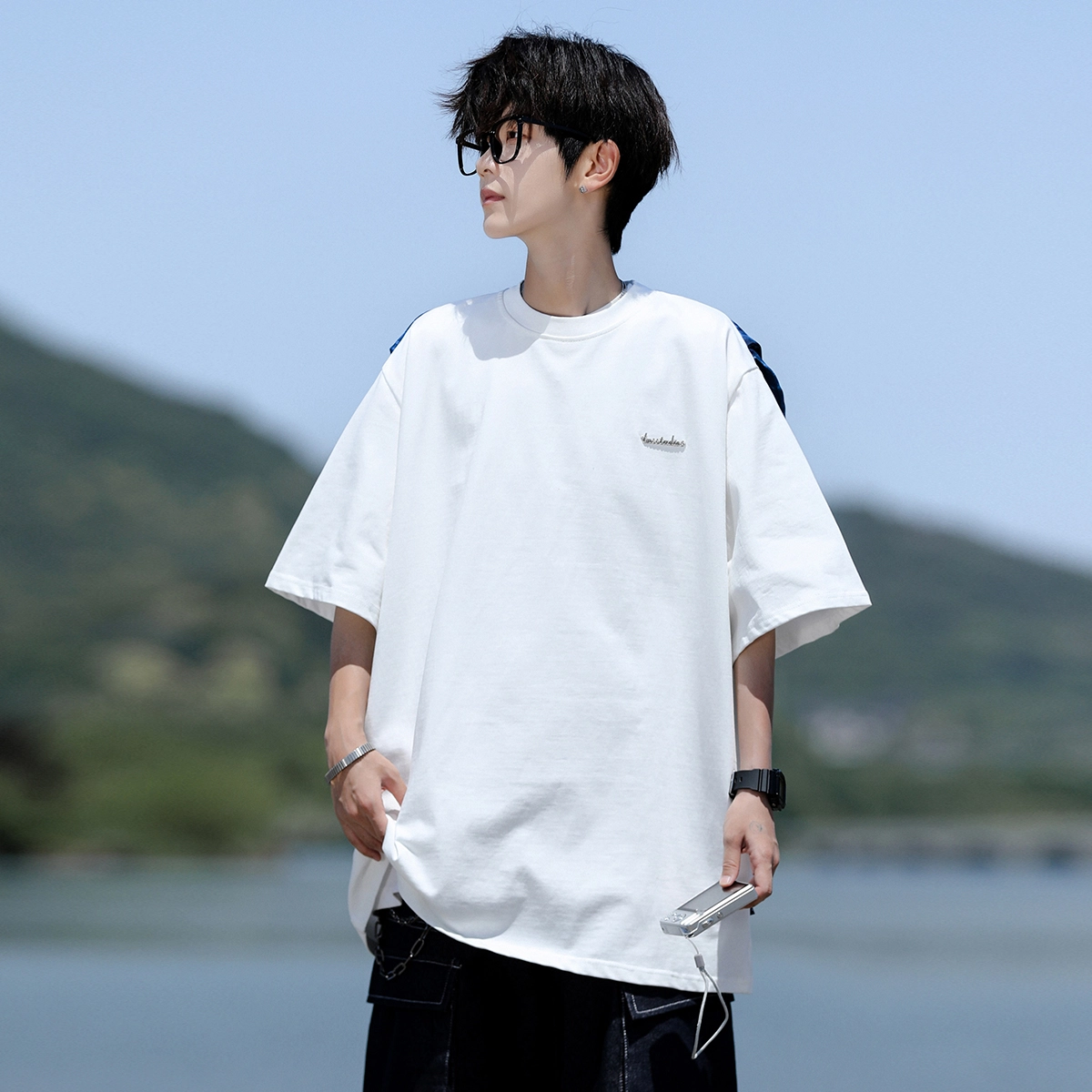 AWAO T