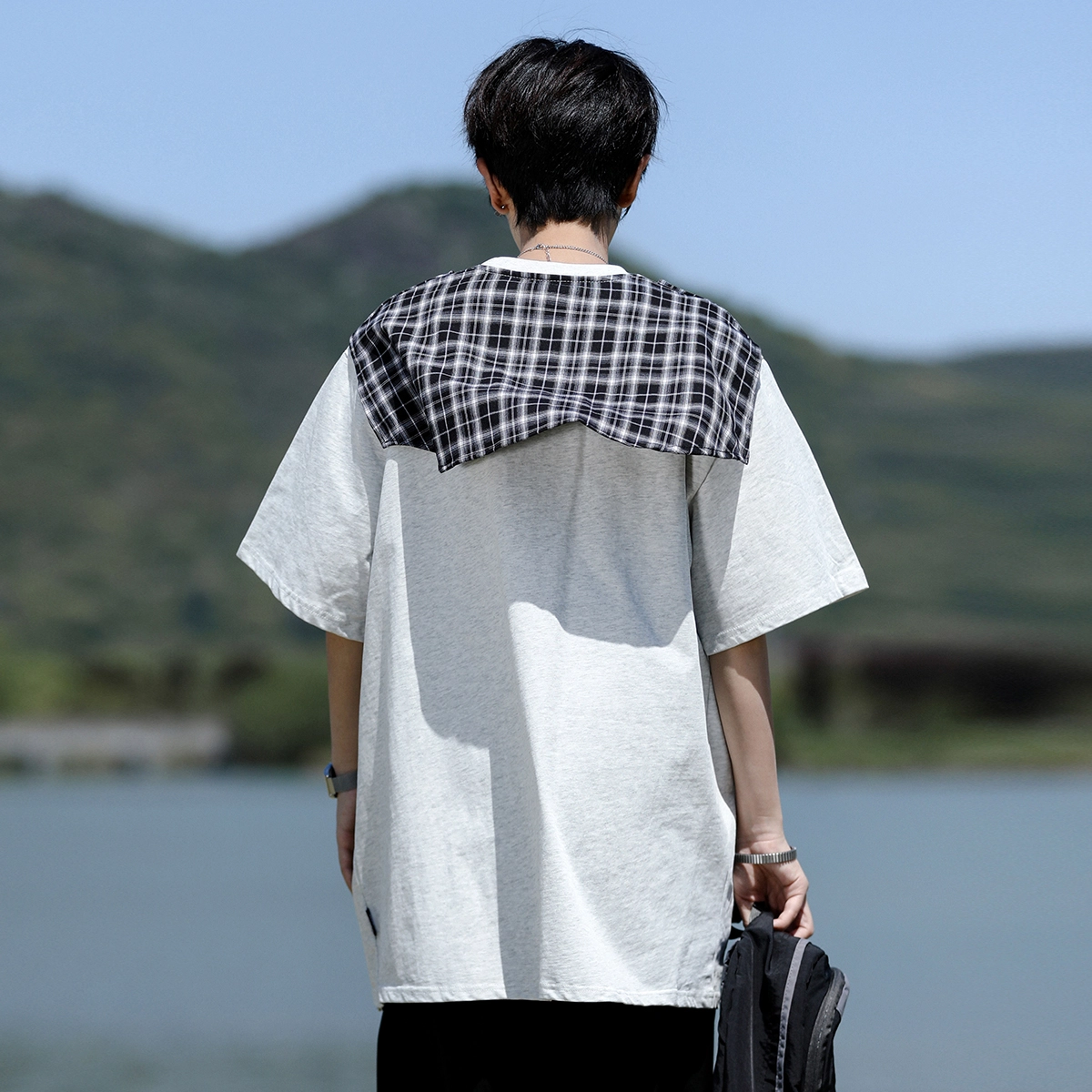 AWAO T