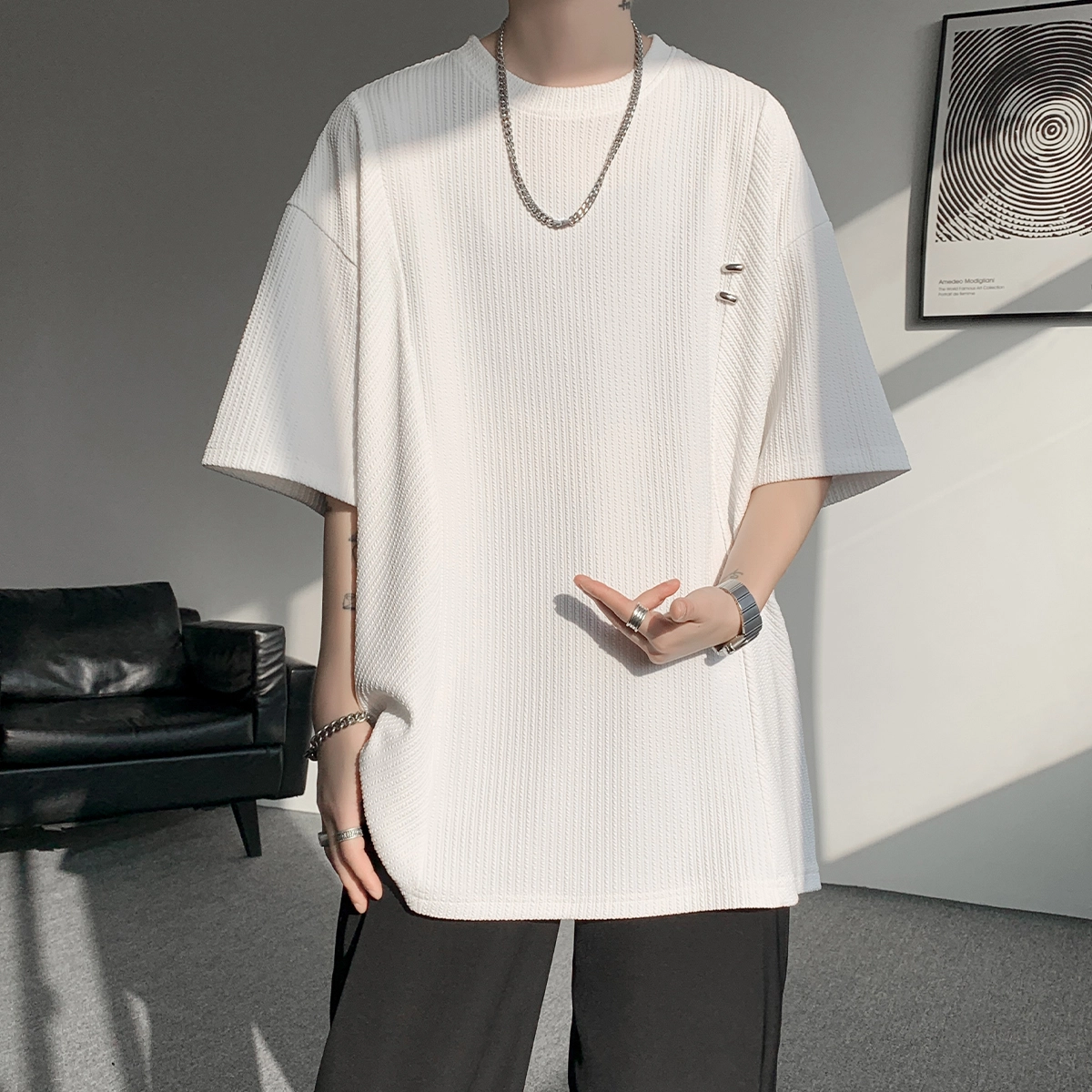 AWAO T