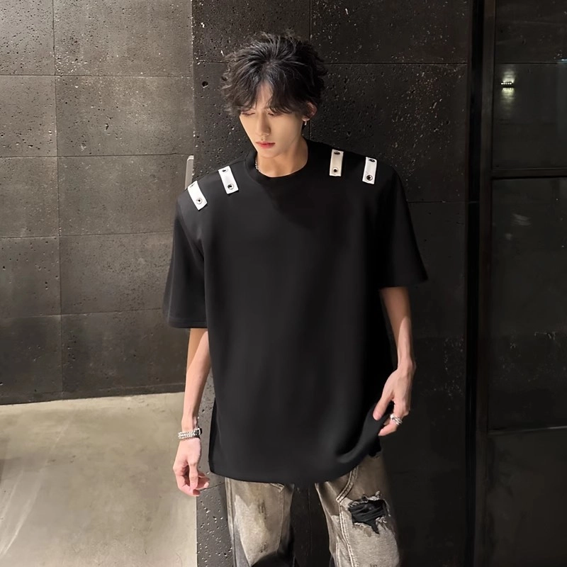AWAO T