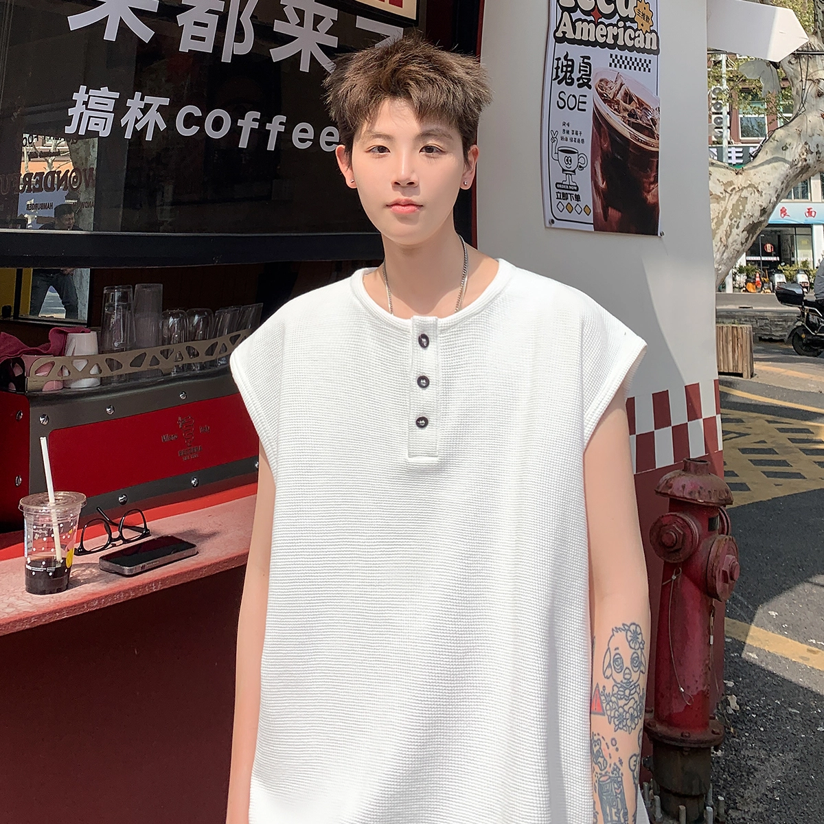AWAO T