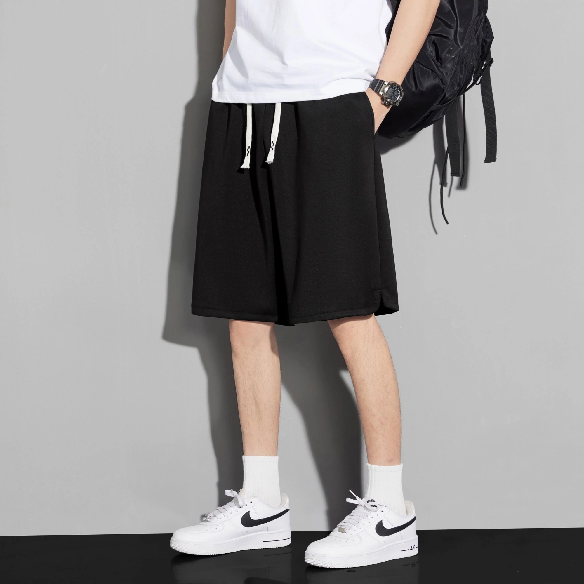 AWAO