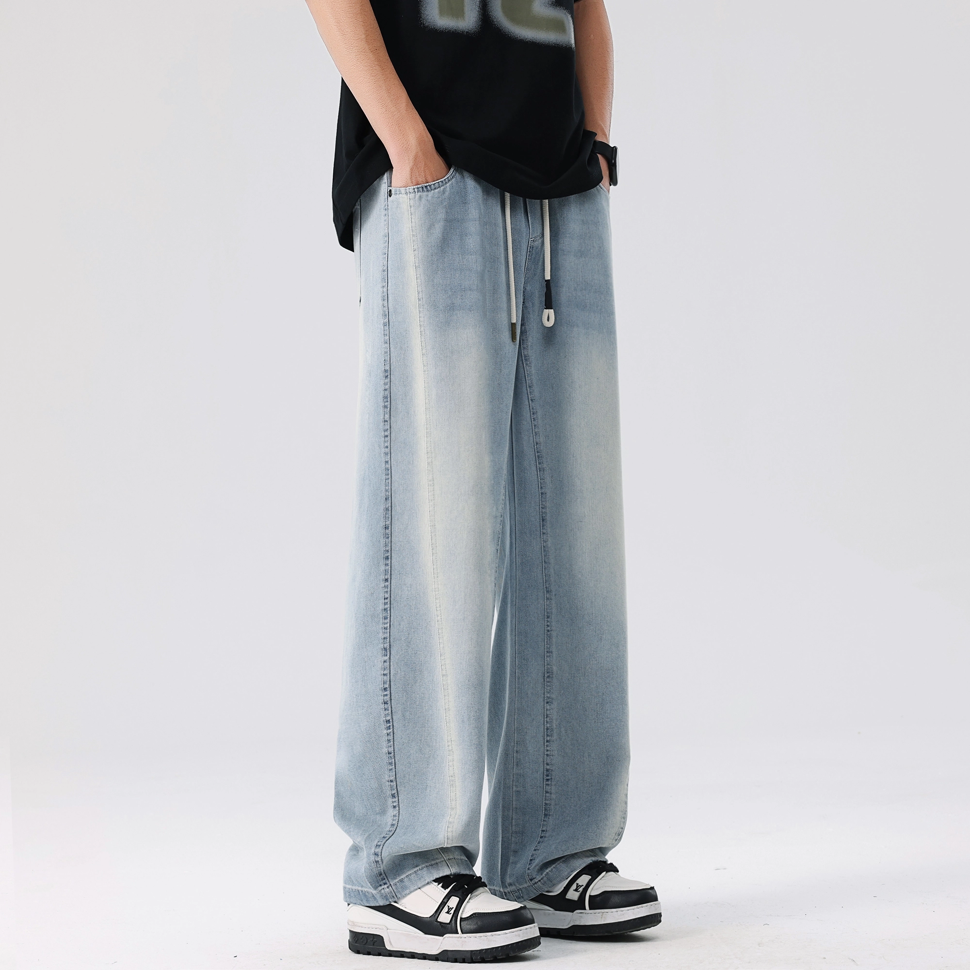 AWAO