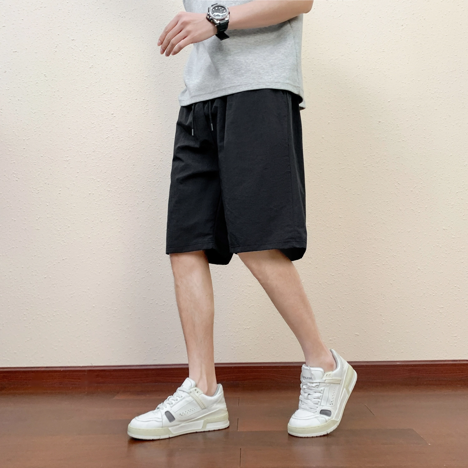 AWAO