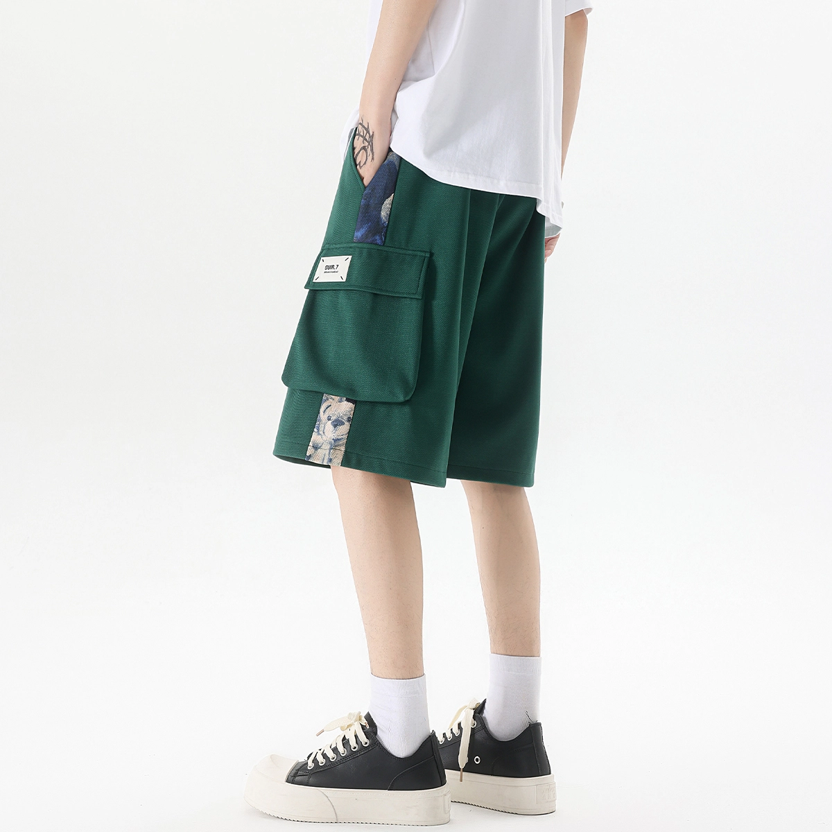 AWAO
