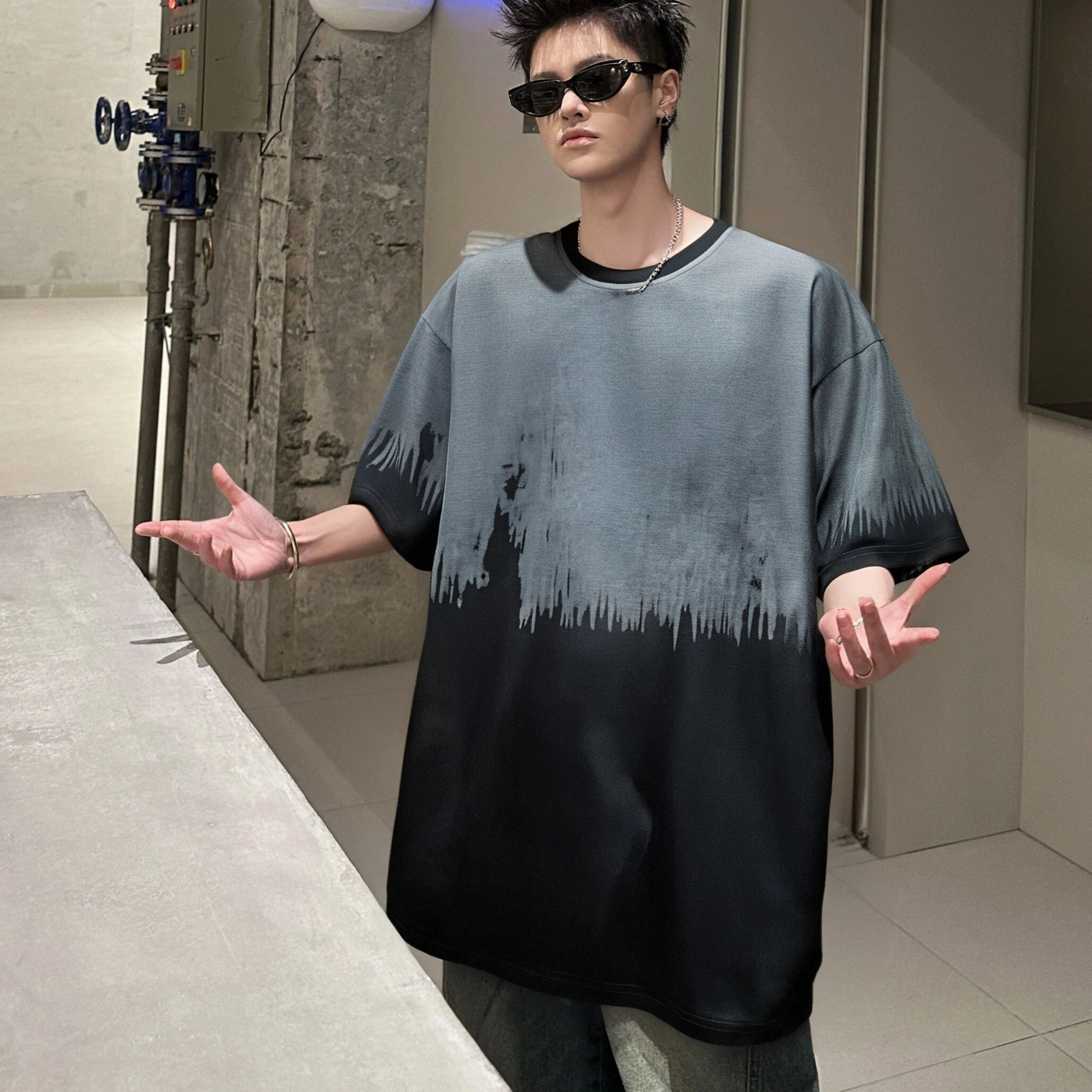 AWAO T