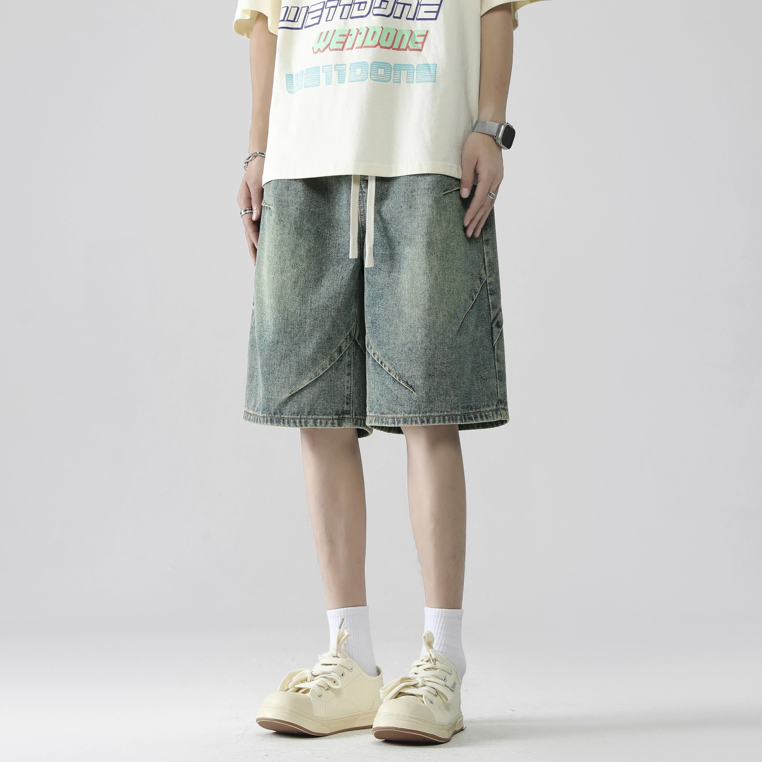 AWAO