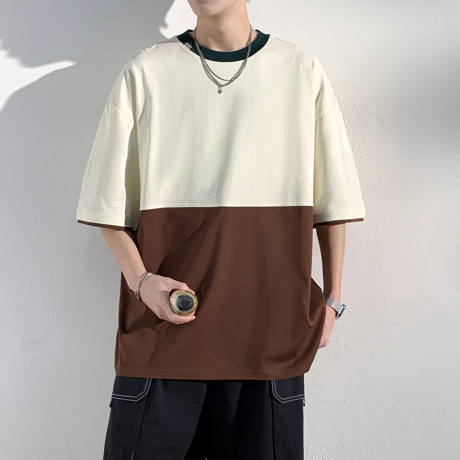 AWAO FashionTrendsT