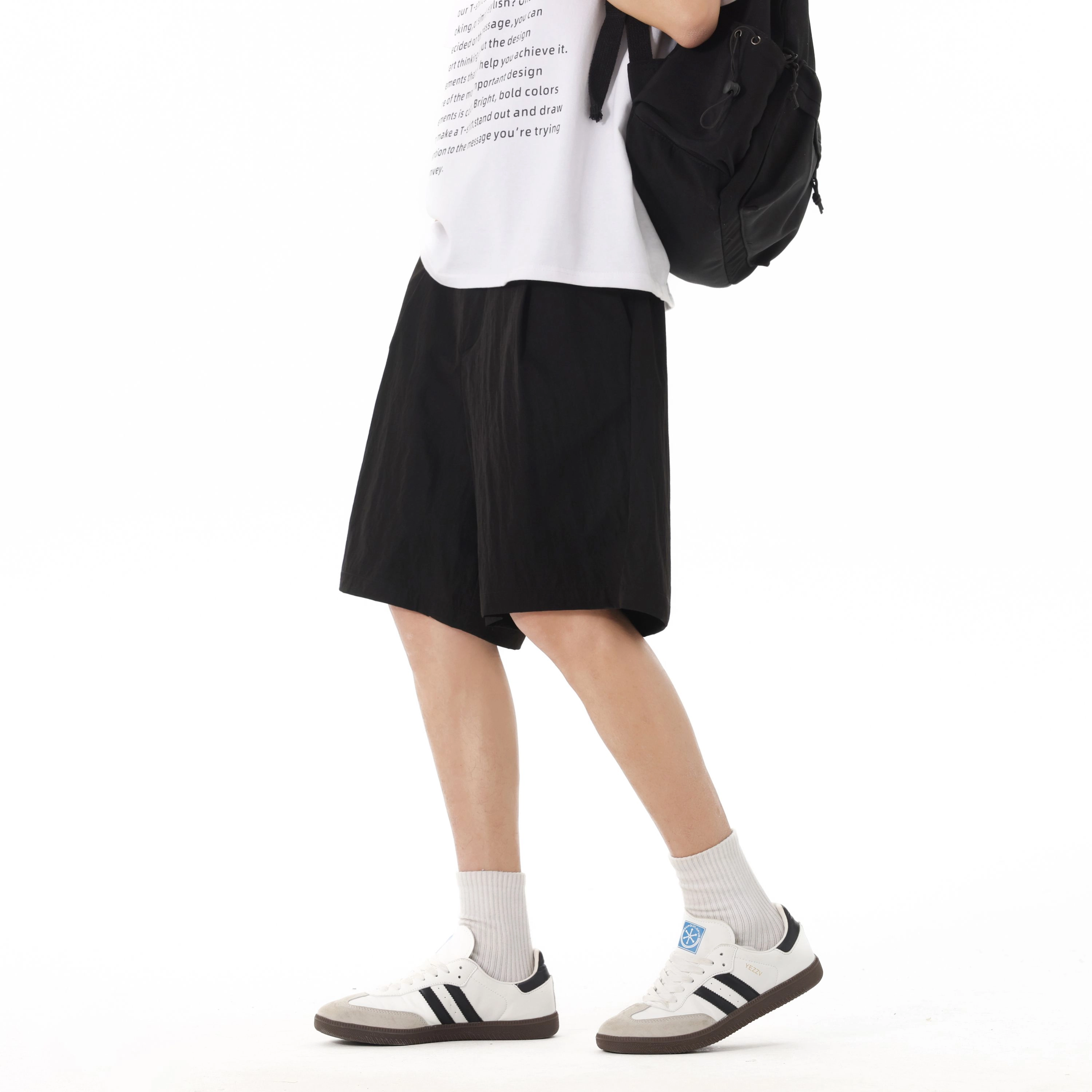 AWAO