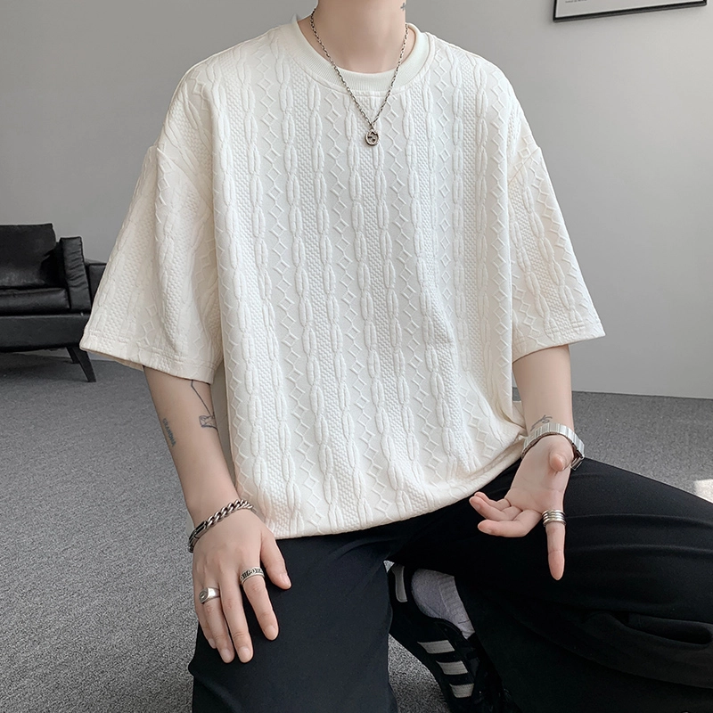 AWAO T