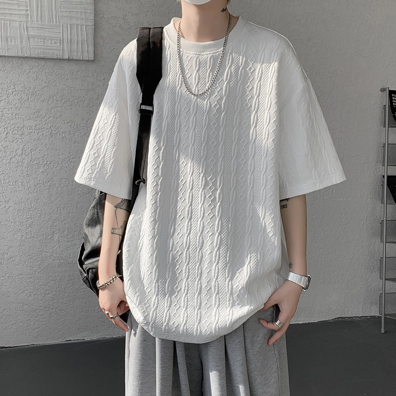 AWAO T