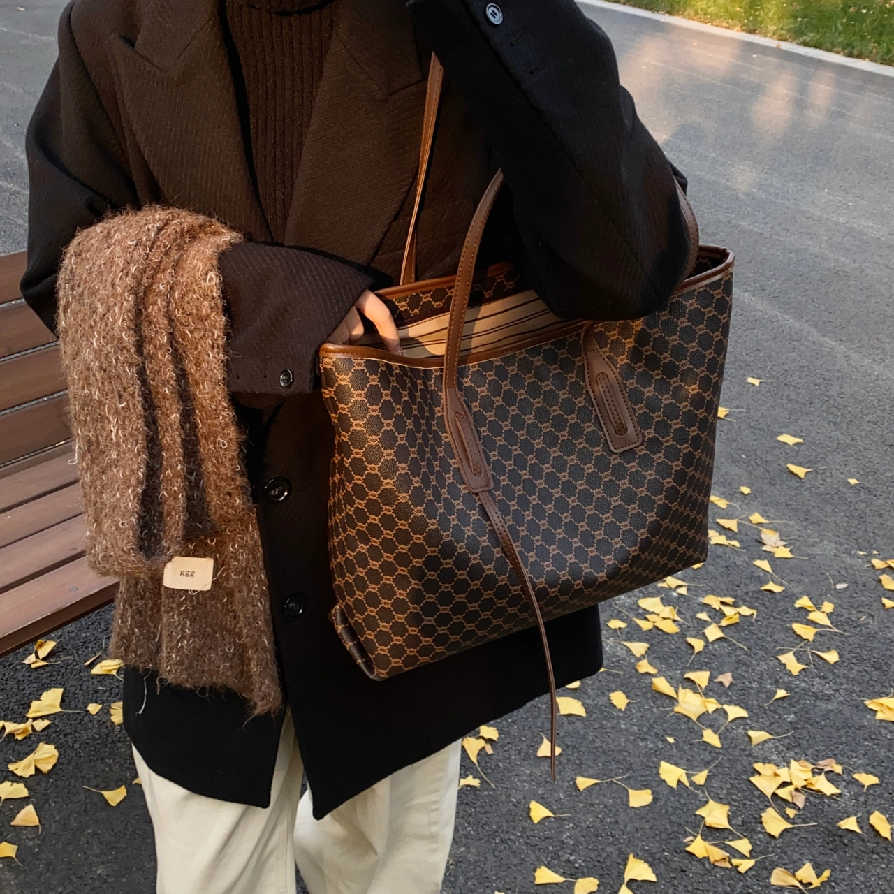 FCTOSSR PU Tote