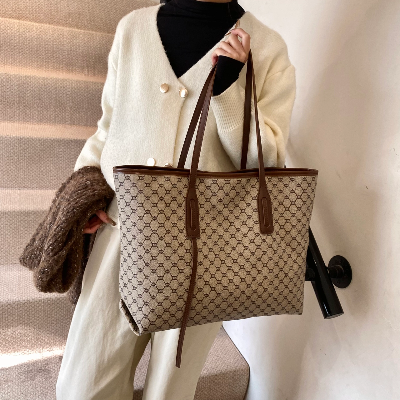 FCTOSSR PU Tote