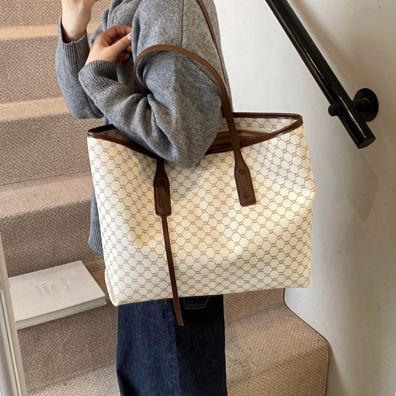 FCTOSSR PU Tote