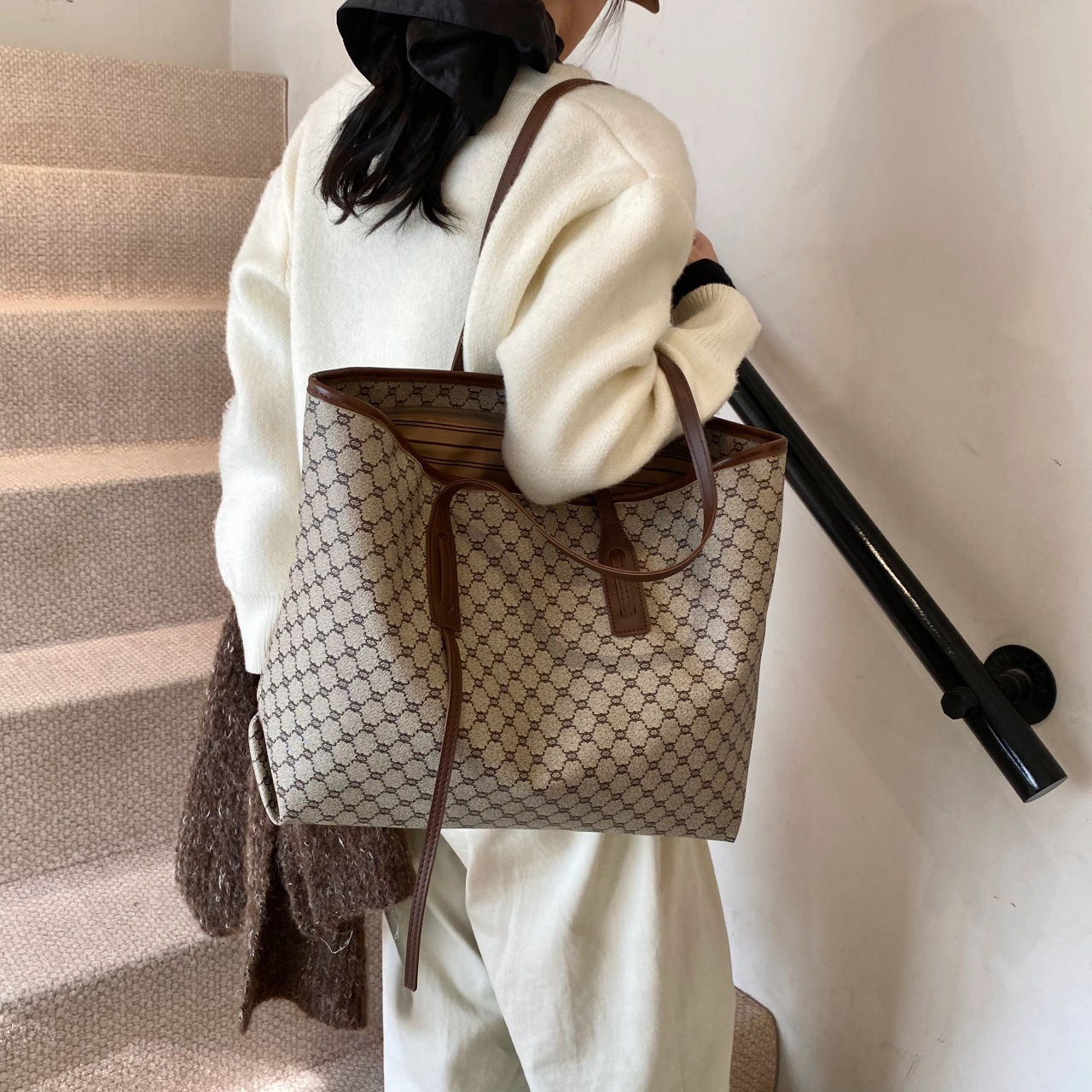 FCTOSSR PU Tote