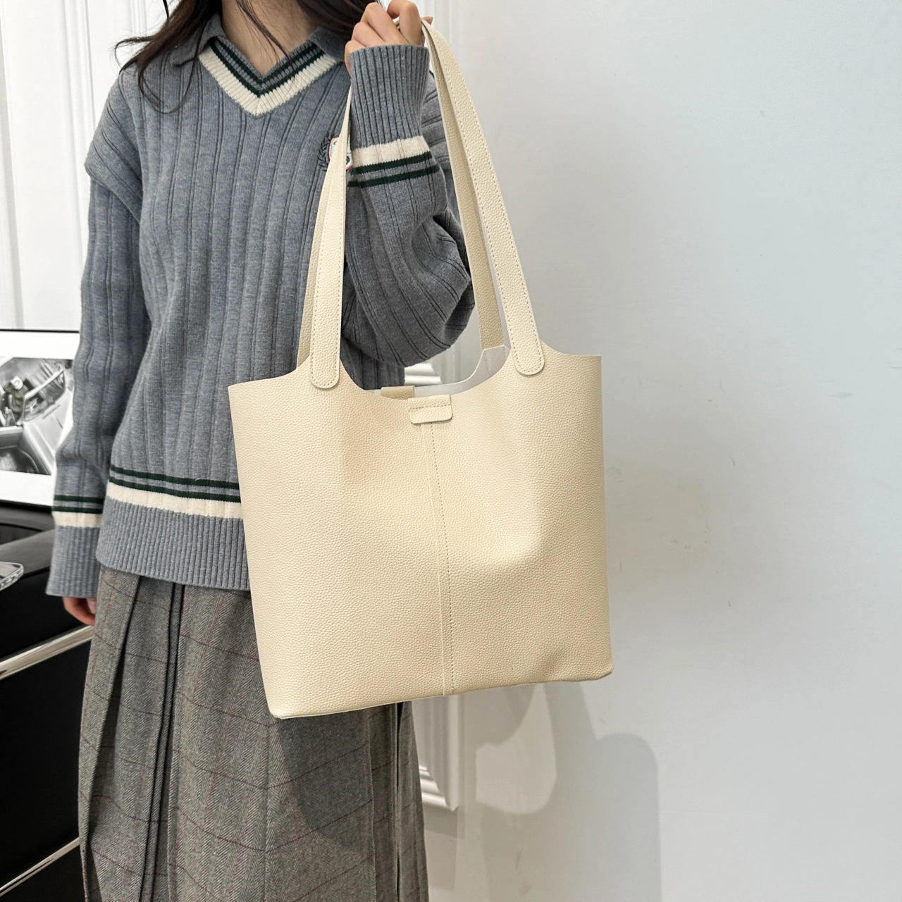 FCTOSSR PU Tote
