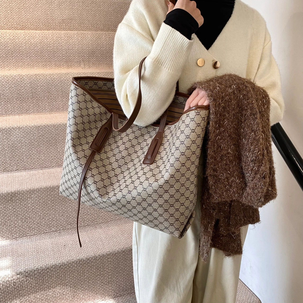 FCTOSSR PU Tote