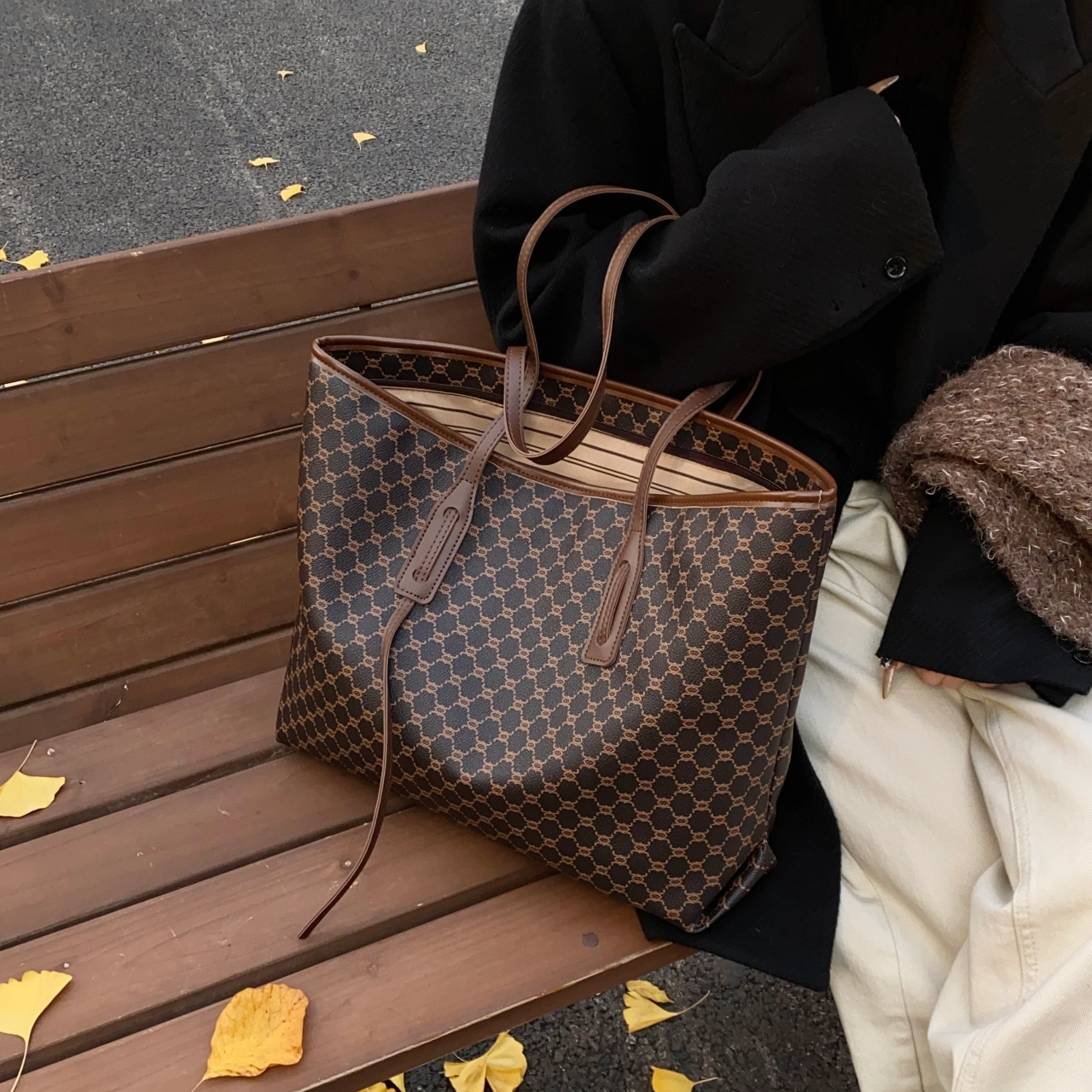 FCTOSSR PU Tote