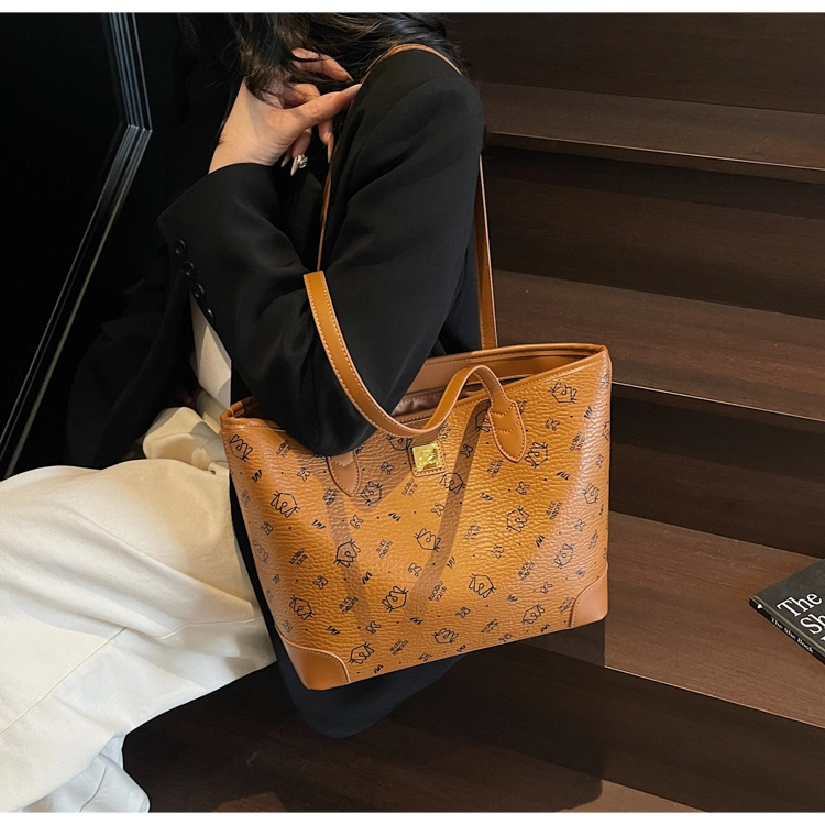 FCTOSSR PU Tote
