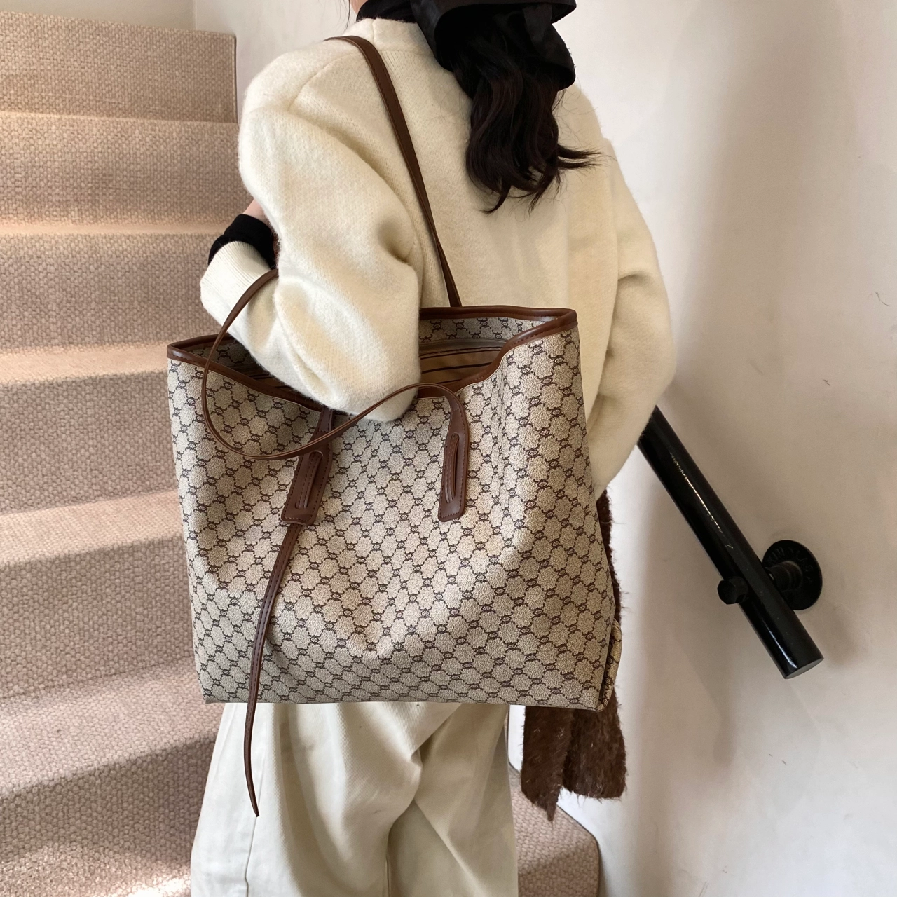 FCTOSSR PU Tote