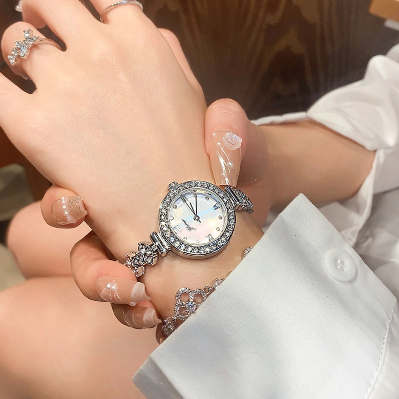 雅嘉怡石英机芯 精钢表带 国表 女表 贝母色表盘 闪耀奇遇亮闪闪美人时来运转满天星鱼尾手链表气质职场风轻奢人鱼学生职场白领梦幻蝴蝶
