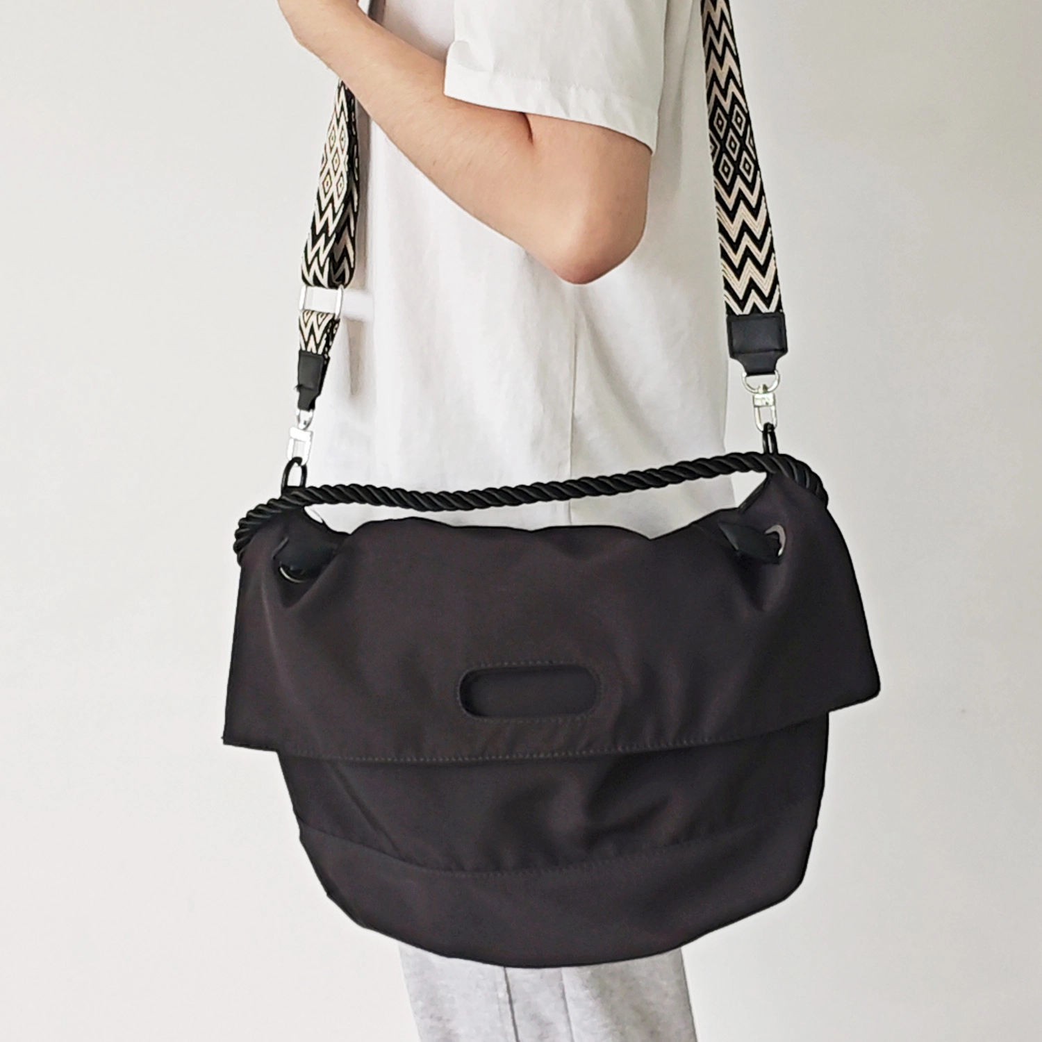 TAKI Tote