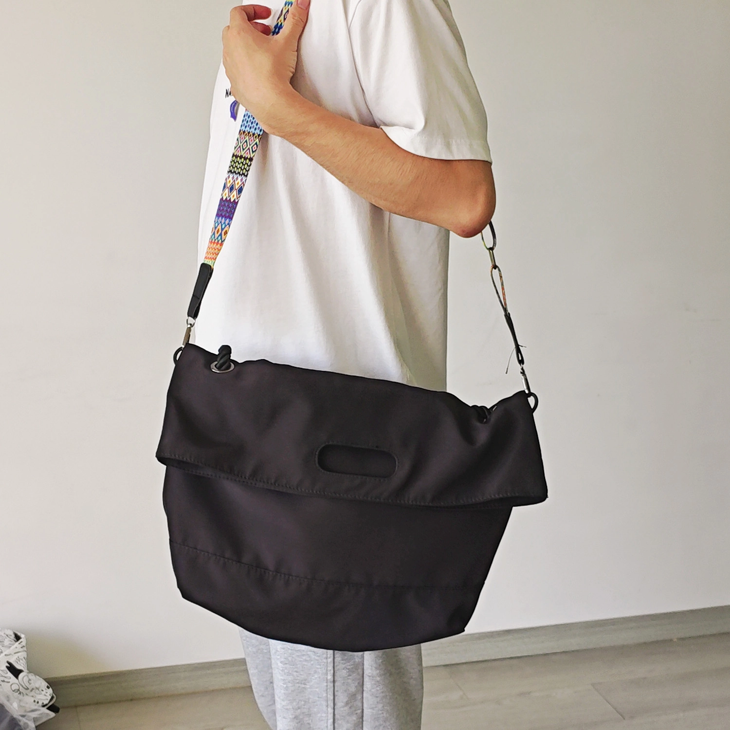 TAKI Tote
