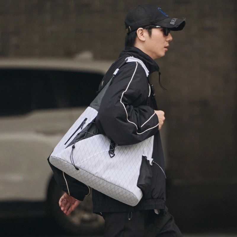 Subcrew Tote