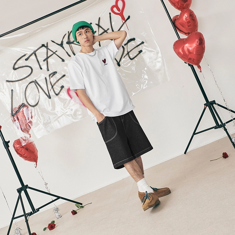 STAYREAL LOVE MADE LOGOT