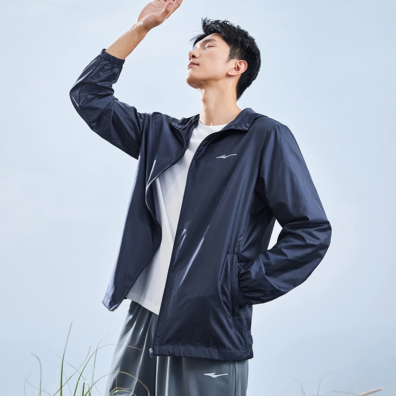 鸿星尔克 简约透气排汗防紫外线户外健身运动防晒服 男款