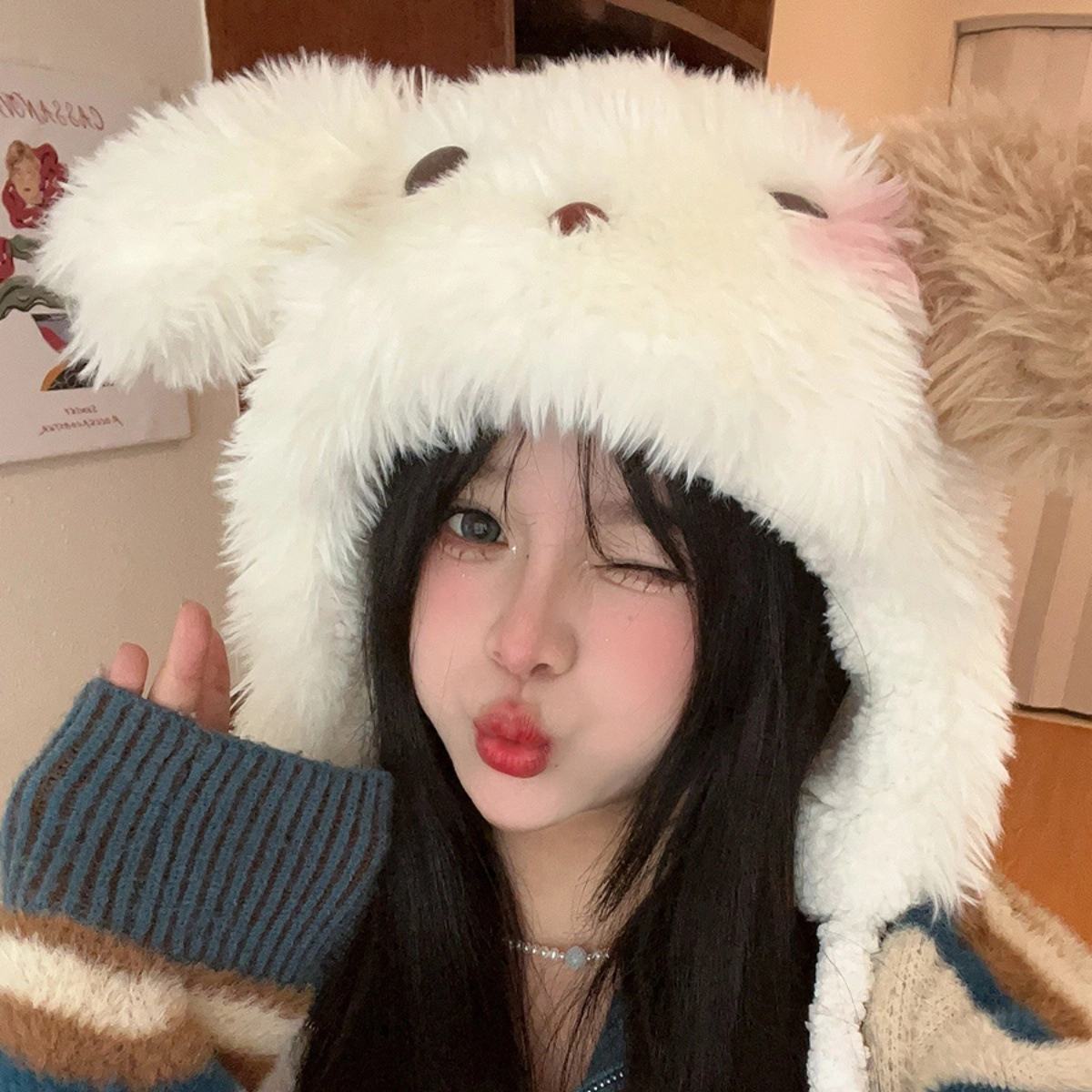 佩洛依 可爱卡通腮红小狗耳朵 冬季百搭保暖护耳套头 涤纶 绒线帽 男女同款情侣款 白色 卡其色