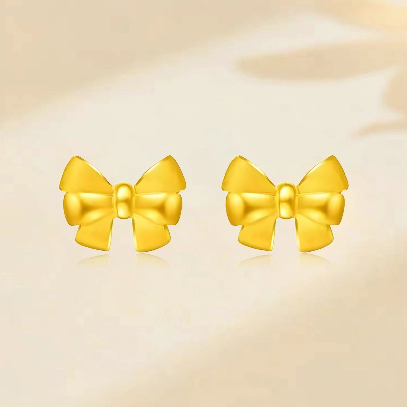 999