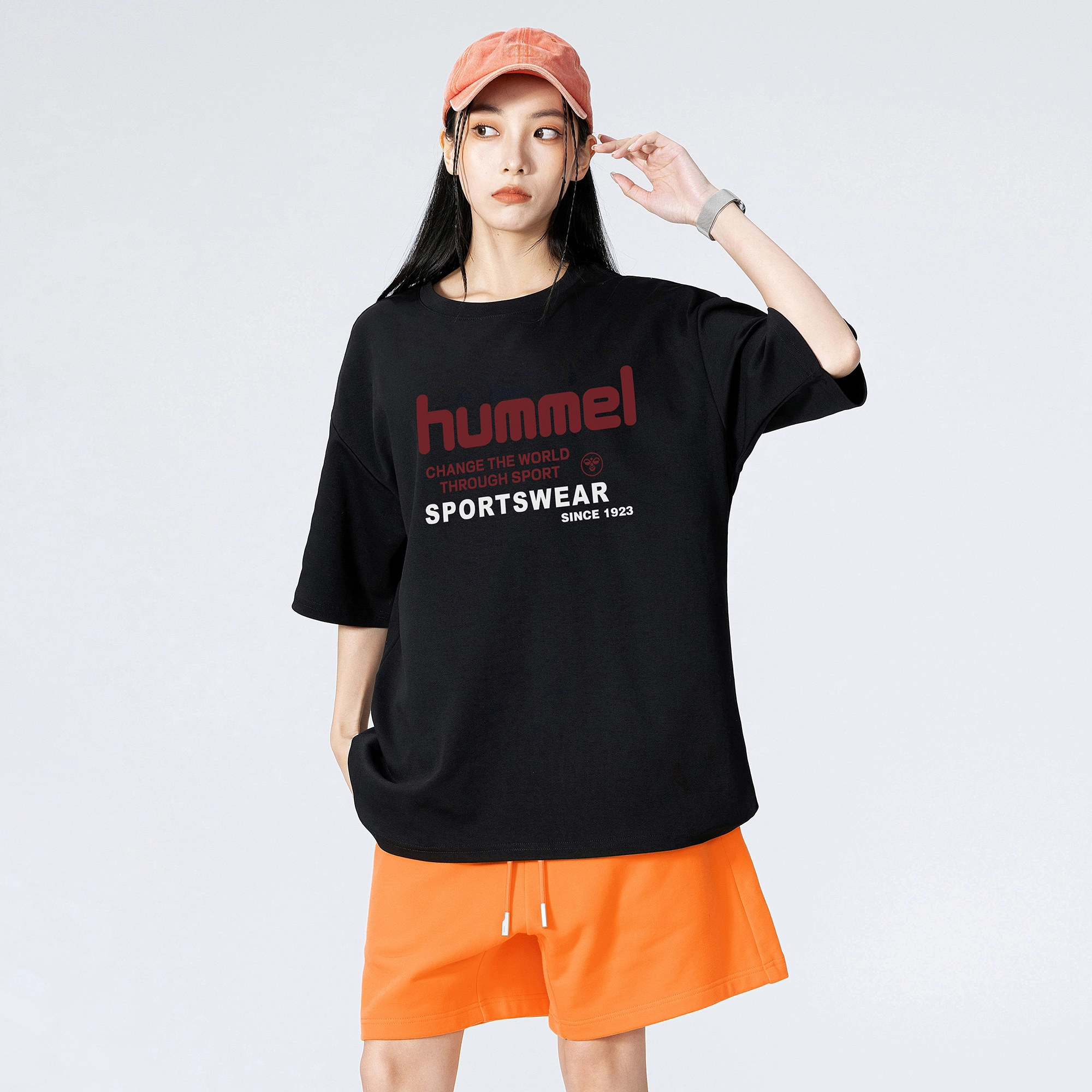 hummel logoT