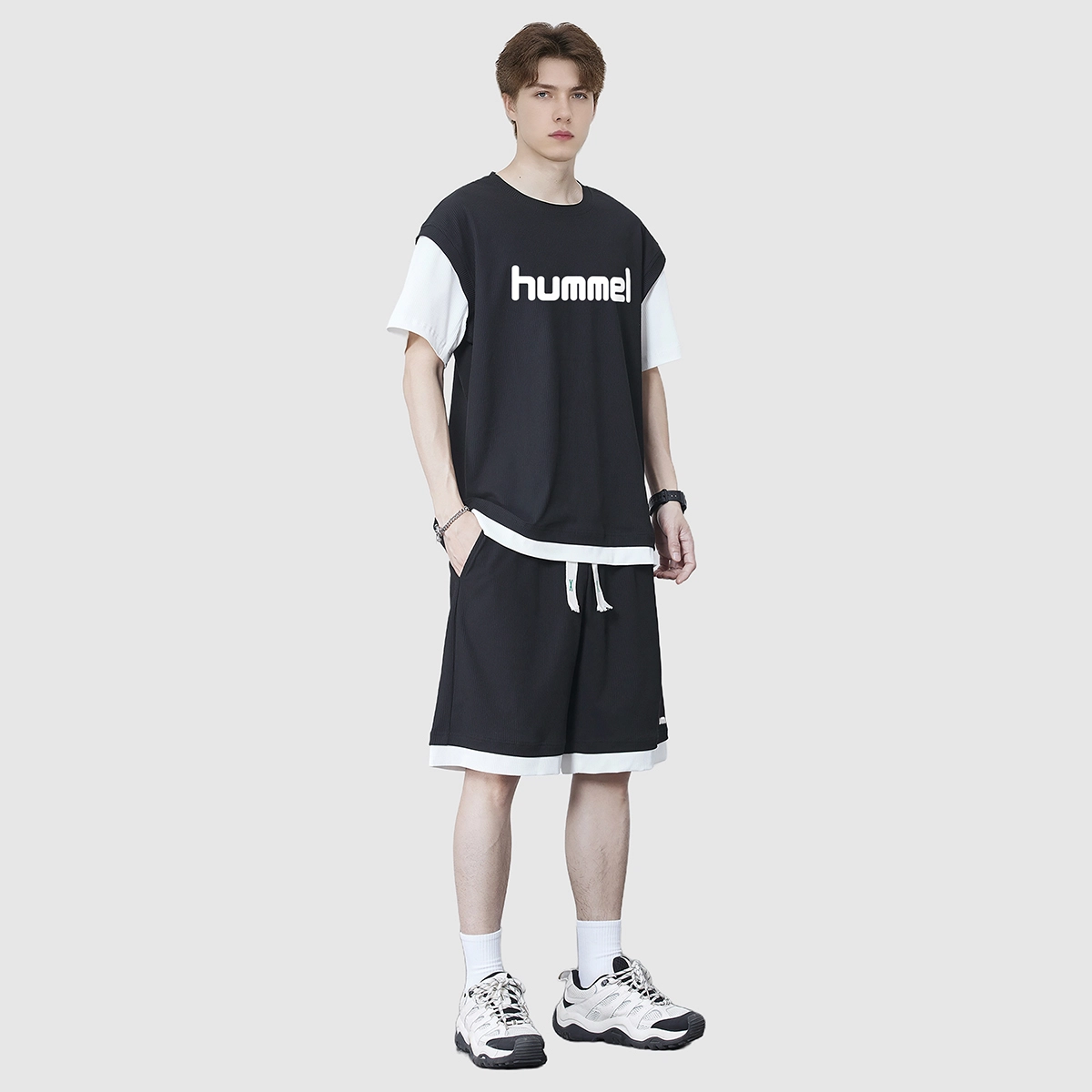 hummel LOGO 2