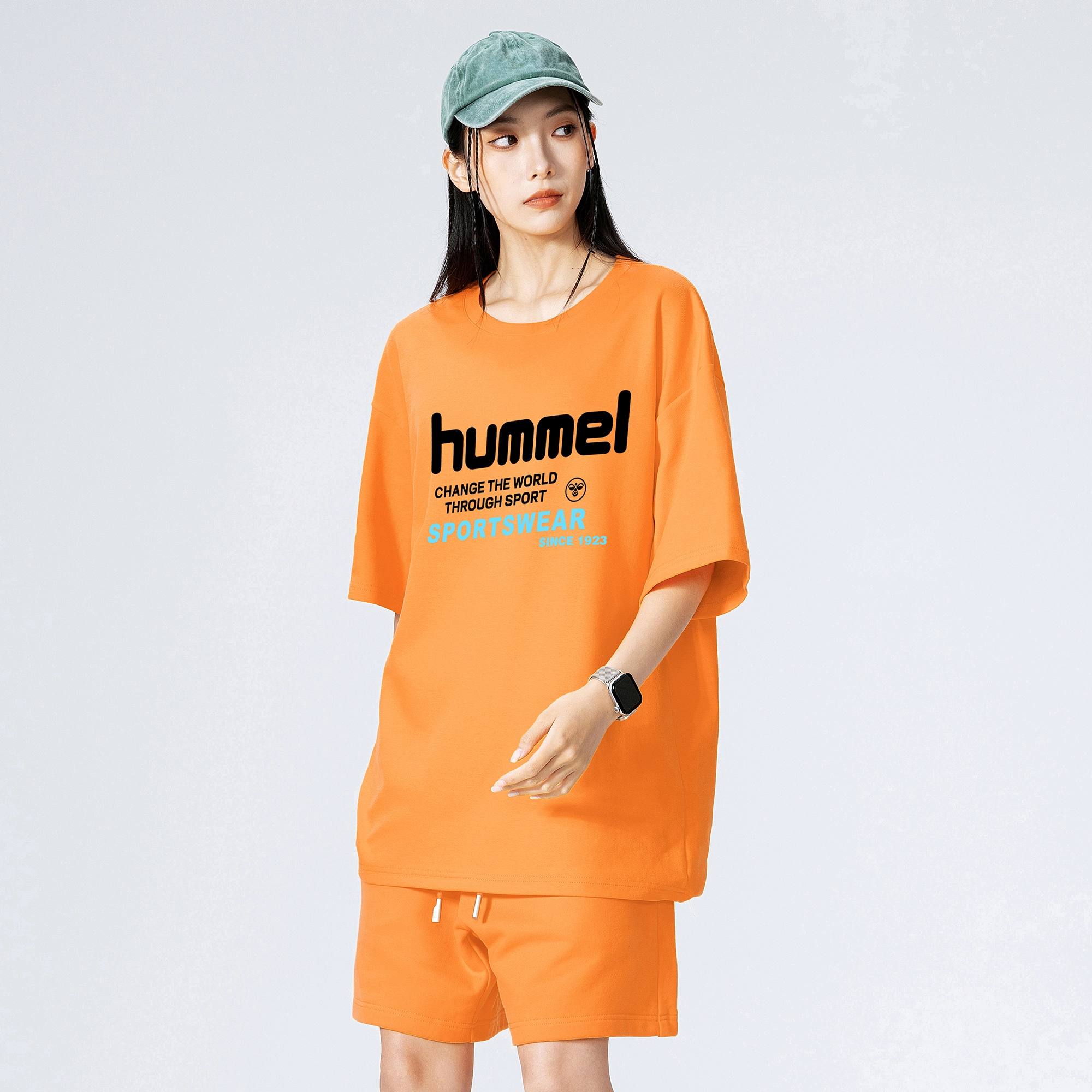 hummel logoT