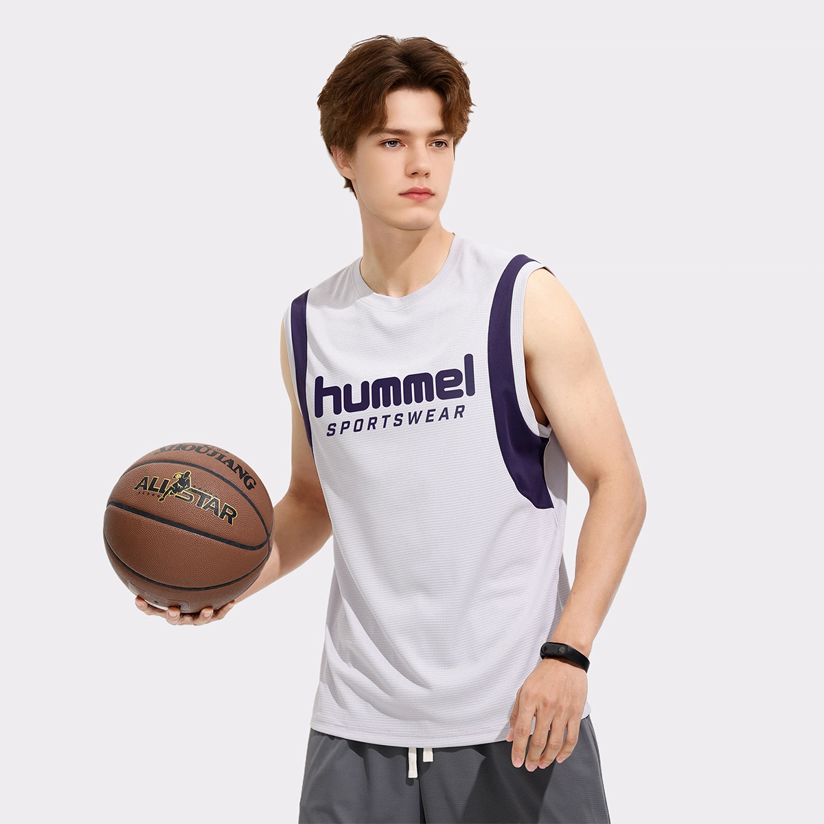 hummel LOGO