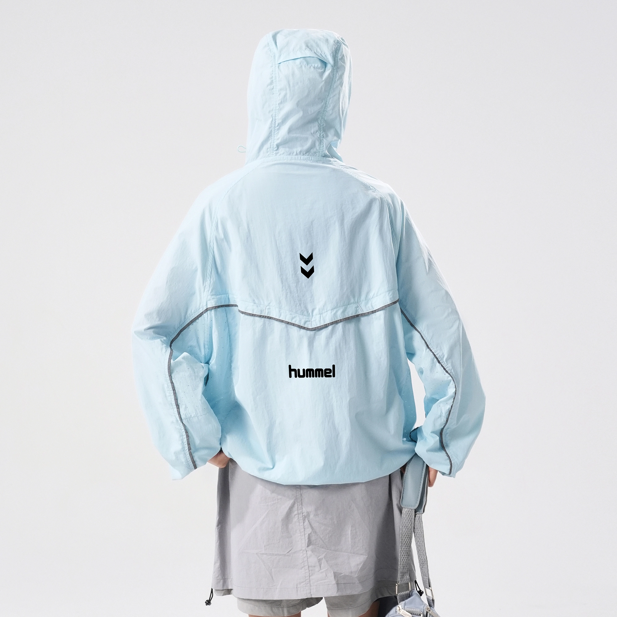 hummel LOGO