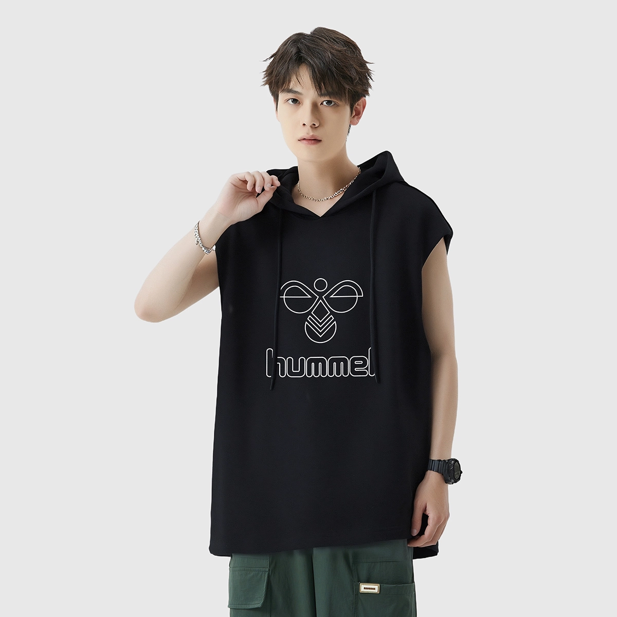 hummel LOGO