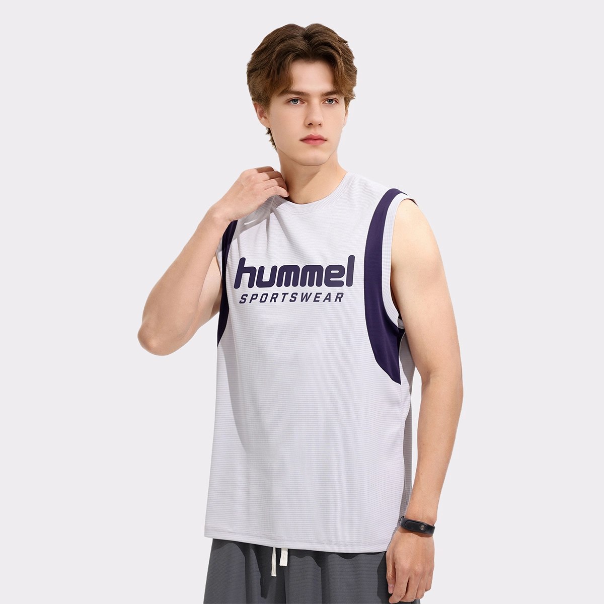 hummel LOGO