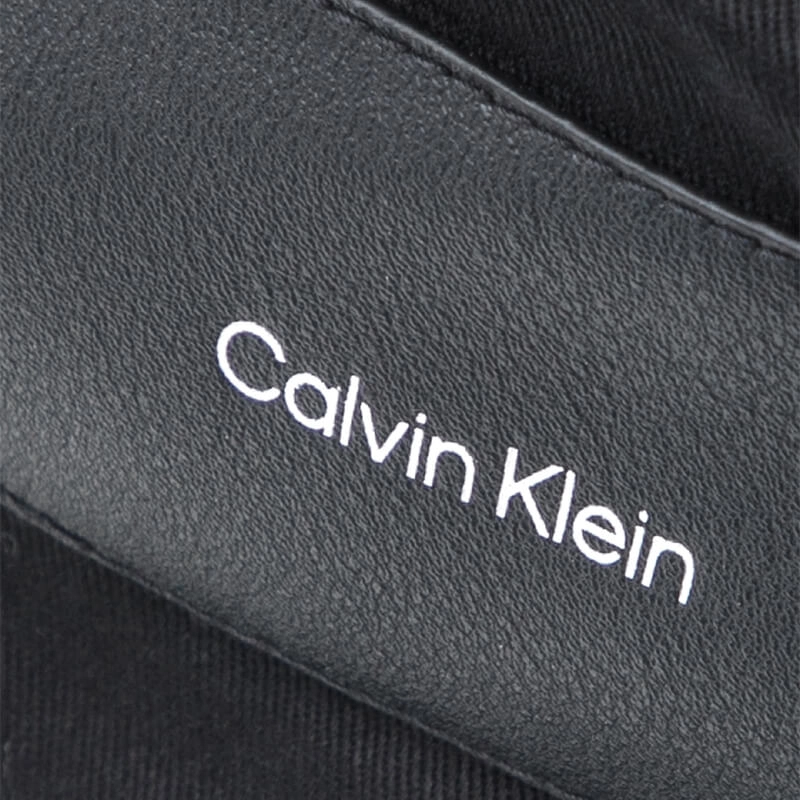 CALVIN KLEIN