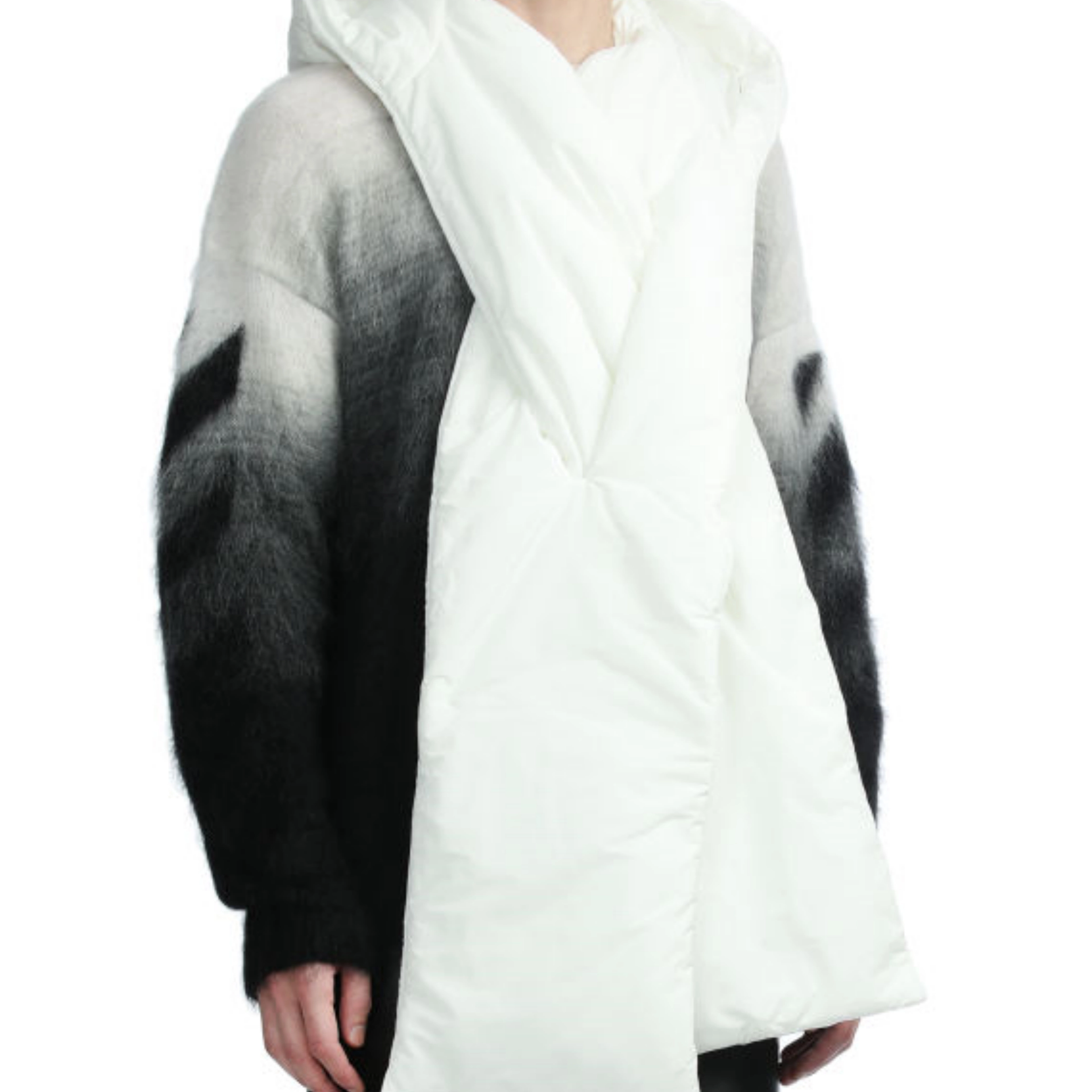 OFF-WHITE